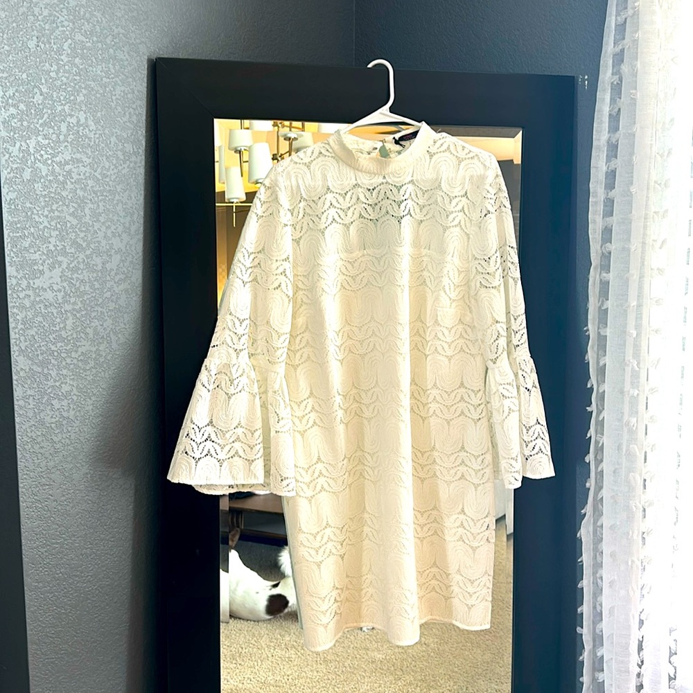 Beautiful lace Trina Turk dress